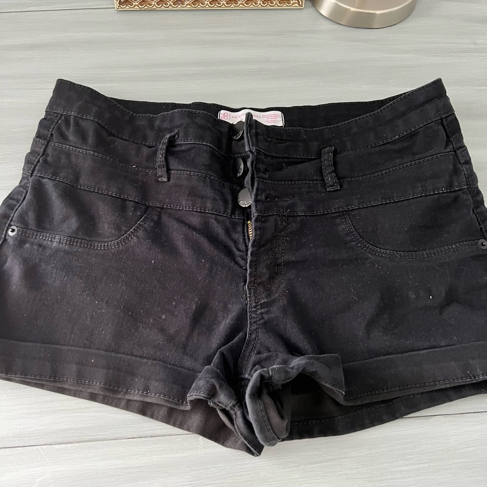 No Boundaries Shorts